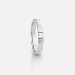 Alliance ring in white gold with a diamond
