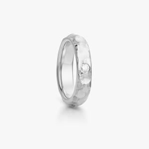 Fjell ring in yellow gold with diamond, women`s
