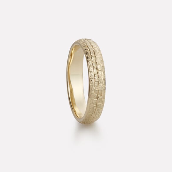 Brostein ring in yellow gold