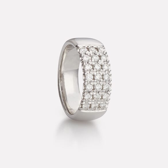 Three-row ring in white gold with diamonds