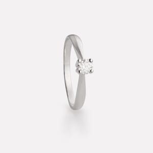 Karin ring in white gold with diamond